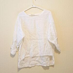 Bellambia 100% linen blouse size small.